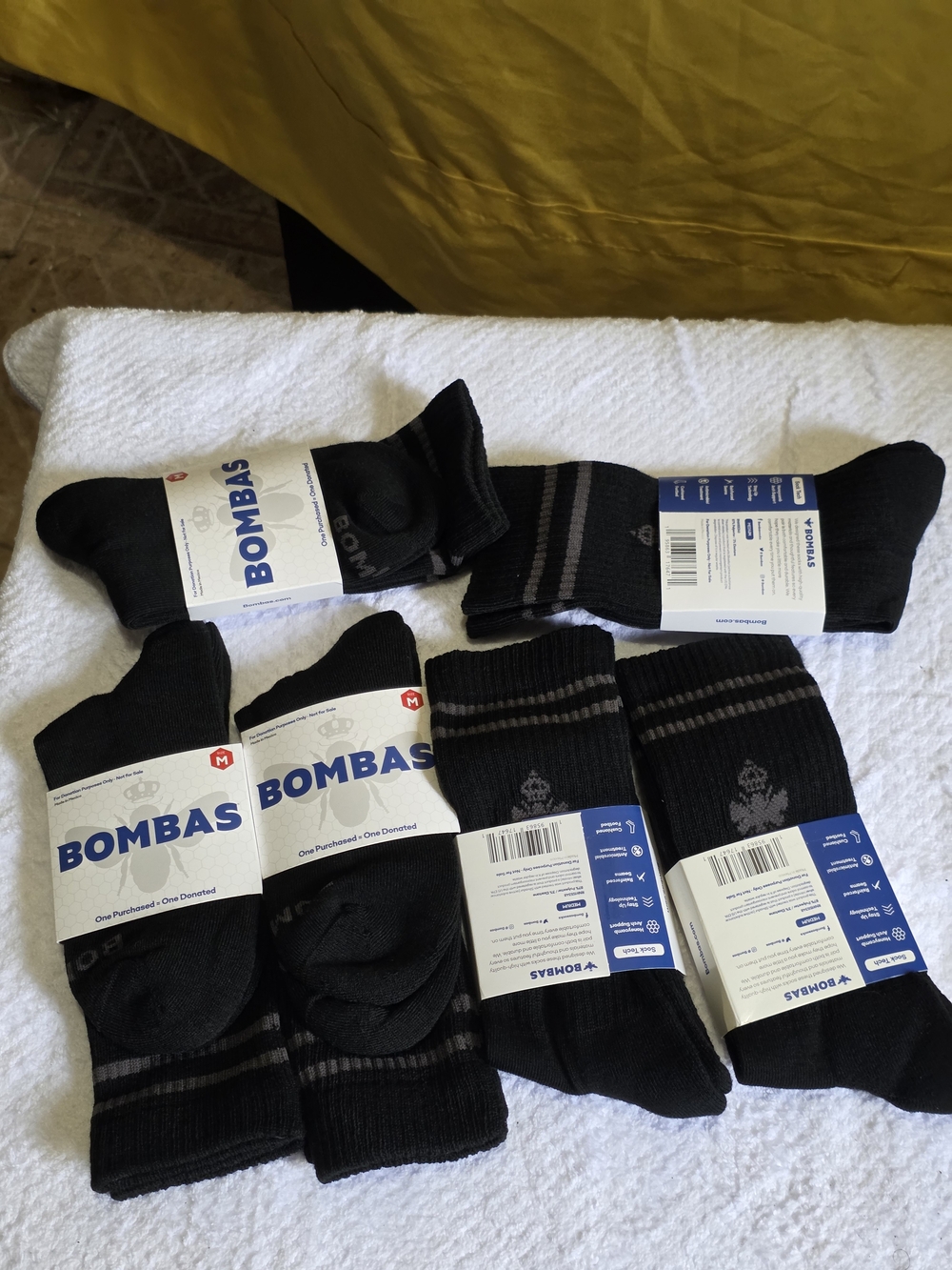 Bombas Men's Black Crew Socks - Pack of Multiple Pairs unisex